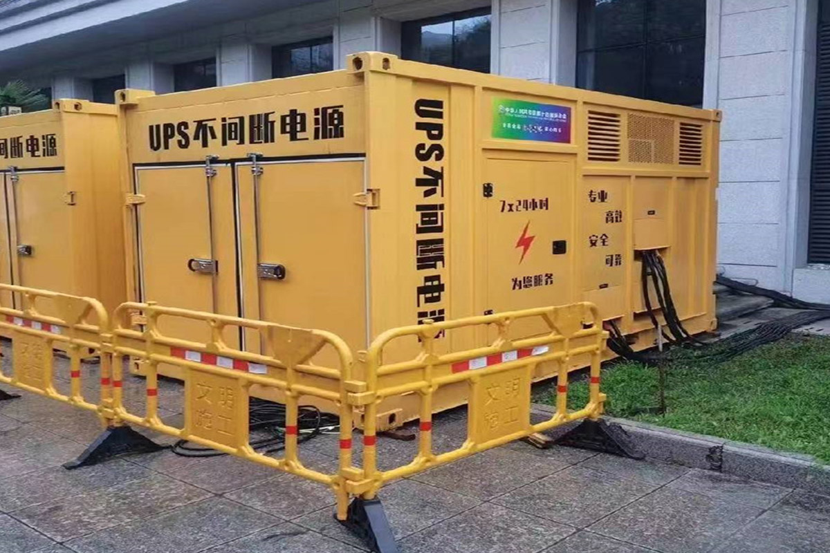 涧西发电机租赁施工现场